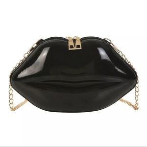 (FREE WITH PURCHASE) Black Lips Purse